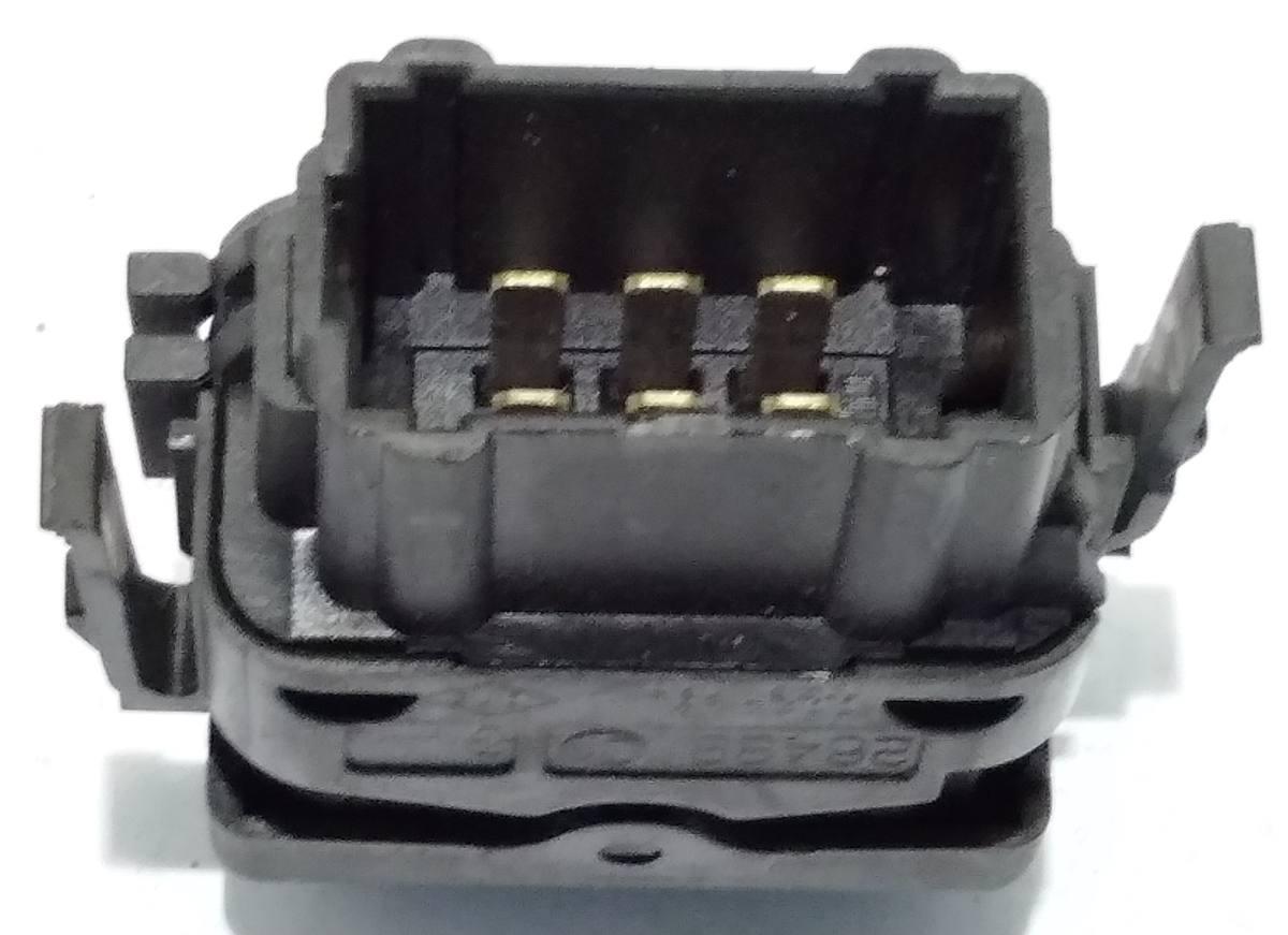 PULSANTE CHIUSURA DI SICUREZZA RENAULT LAGUNA 8200002446<br /><br /><br /><br /><br />