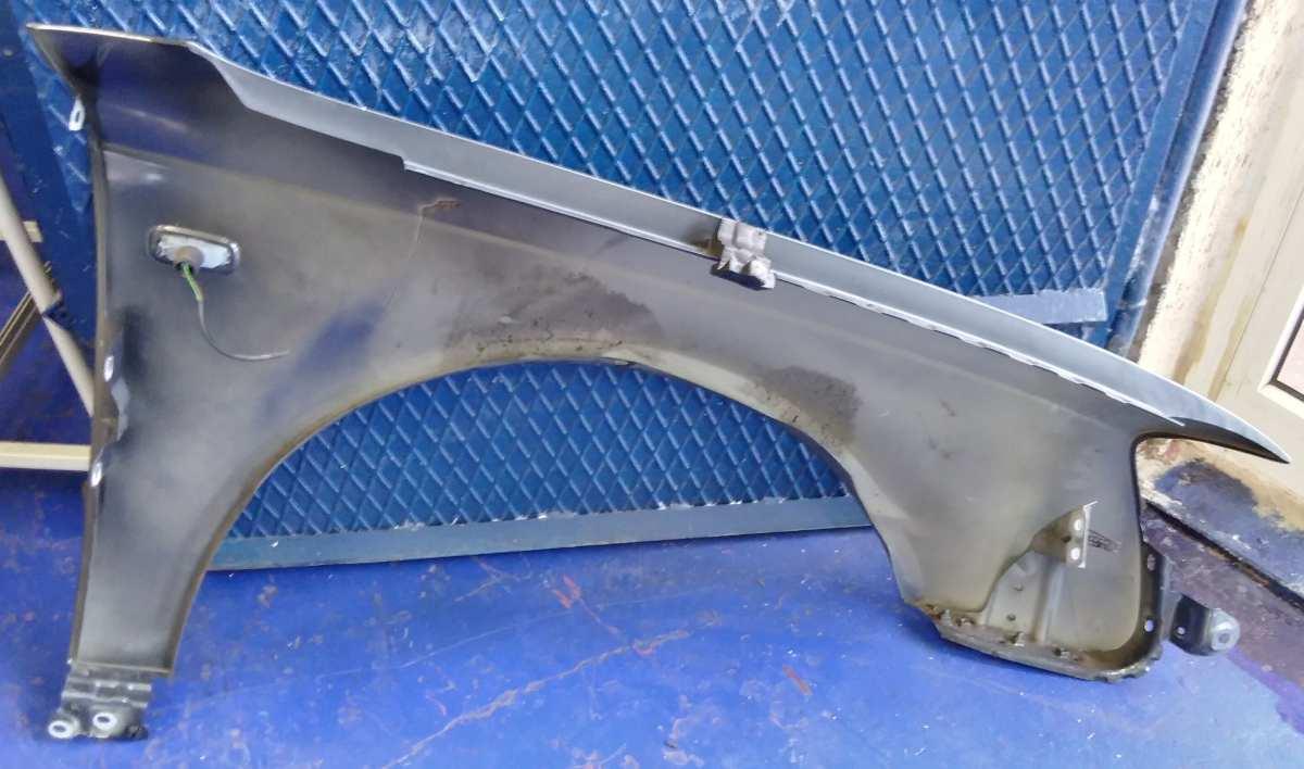 PARAFANGO  SX AUDI A4 2007 8E0821105F<br /><br />