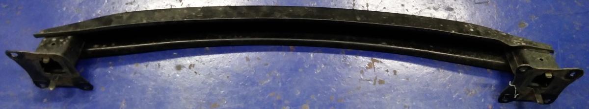TRAVERSA PARAURTI POSTERIORE SEAT LEON 2005/12 5P0807305A<br /><br /><br />