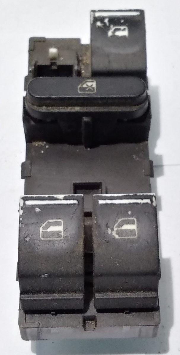 PULSANTE ALZACRISTALLO ANT SX SEAT LEON 2005/12 1K3959857REH<br /><br />