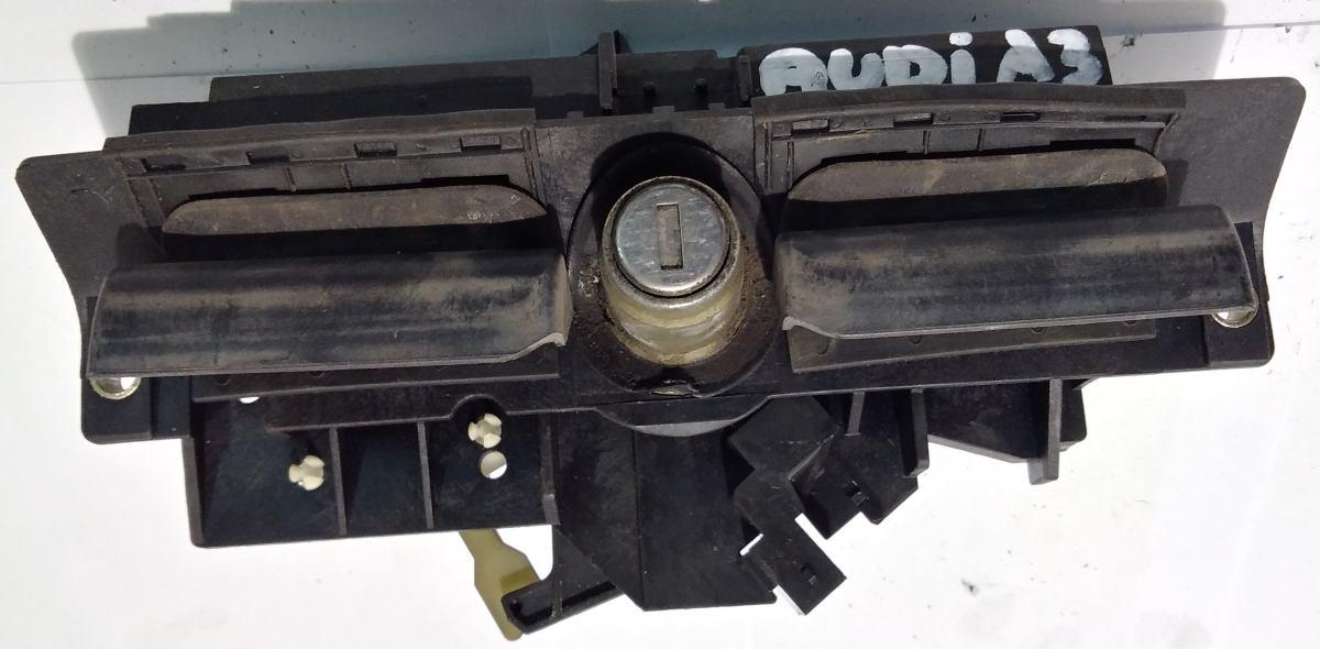 CILINDRETTO PORTELLO POSTERIORE AUDI A3 1' SERIE 107862055CA<br /><br /><br />