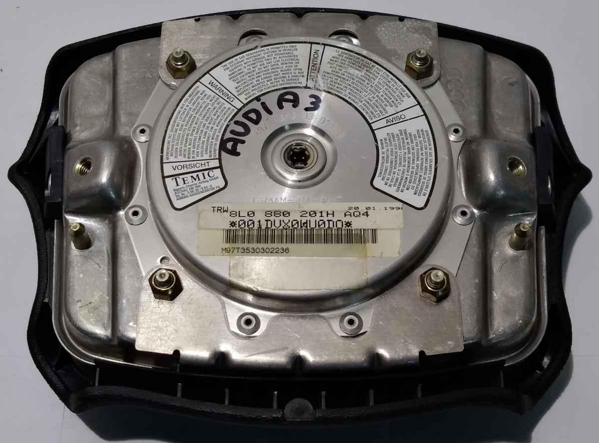 AIRBAG VOLANTE AUDI A3 1' SERIE 8L0880201CAQ4<br /><br /><br />