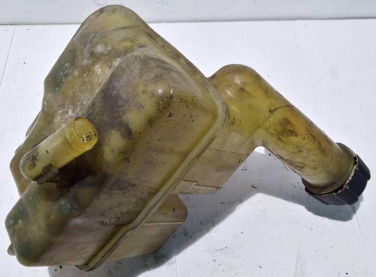 VASCHETTA  ACQUA RADIATORE RENAULT LAGUNA 2000/03 8200447047<br />