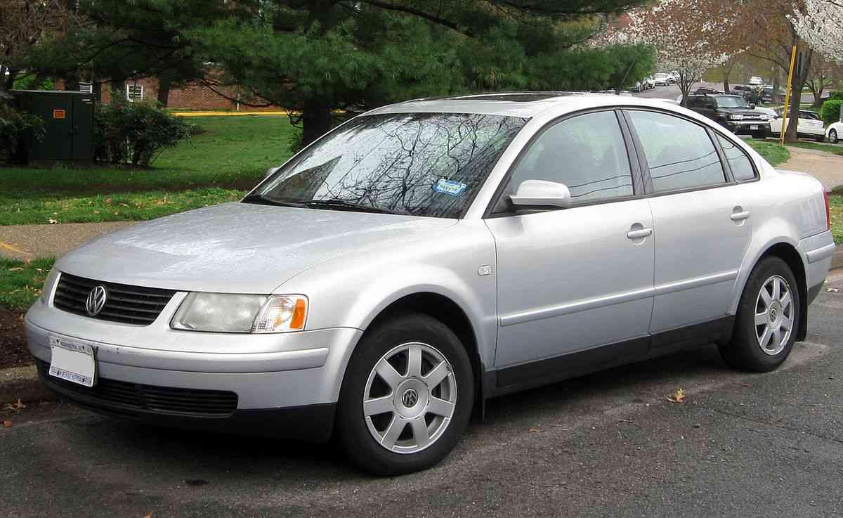 MOTORINO ALZACRISTALLO ANT DX VOLKSWAGEN PASSAT 1C1959802001<br />