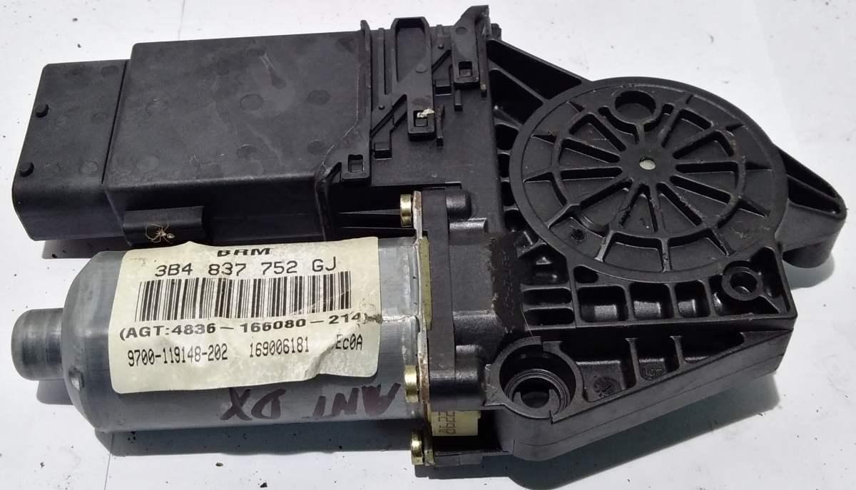 MOTORINO ALZACRISTALLO ANT DX VOLKSWAGEN PASSAT 1C1959802001<br />