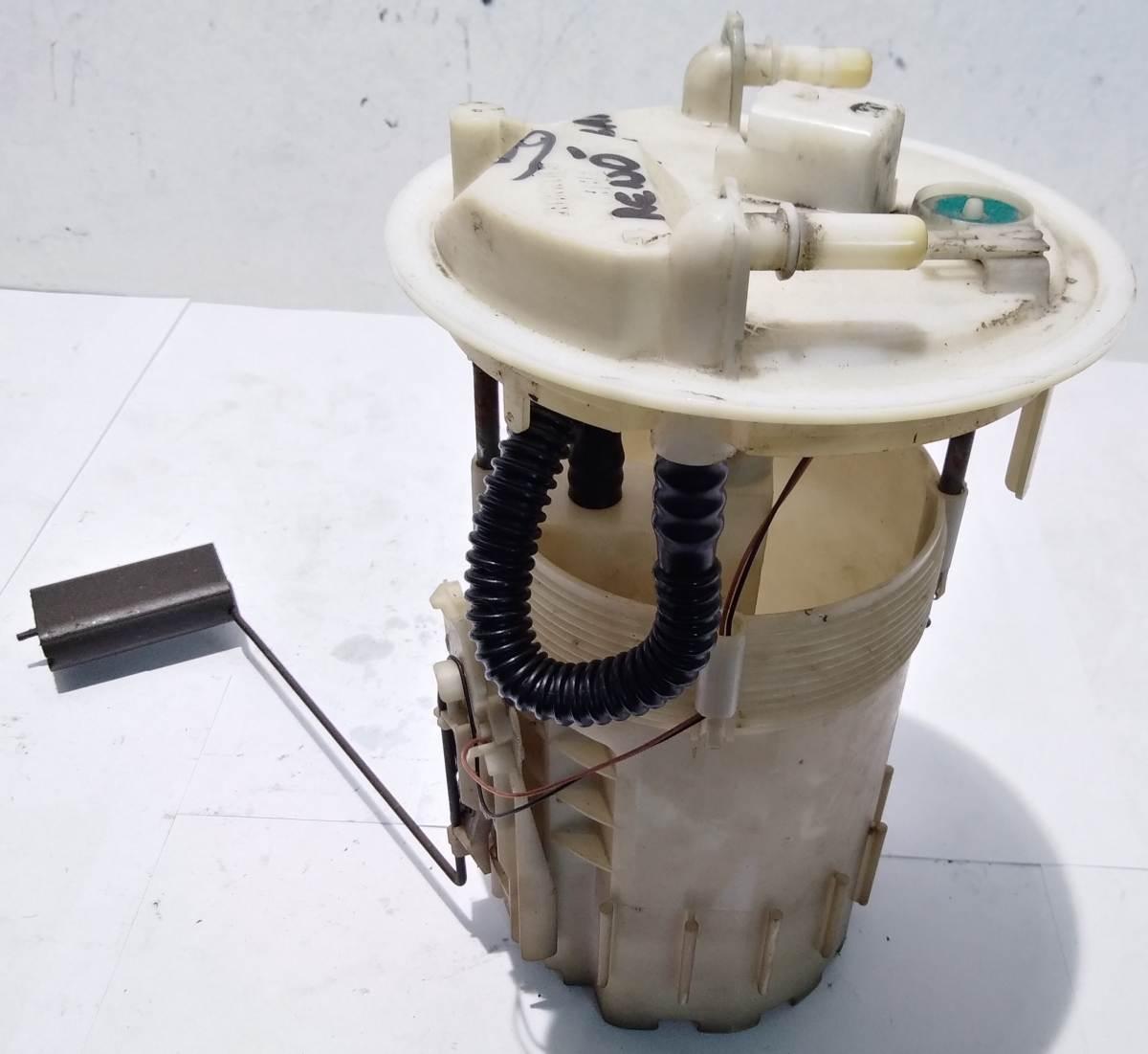 POMPA CARBURANTE RENAULT MEGANE 1.9 CDI 8200288808<br /><br /><br />