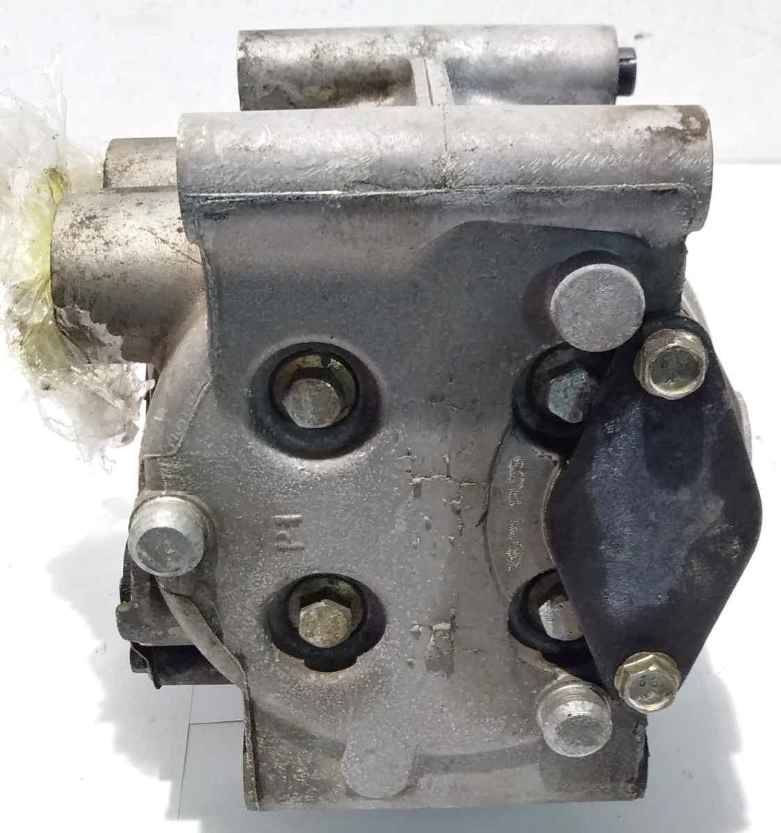 COMPRESSORE ARIA CONDIZIONTA FORD FOCUS 1à' SERIE BZ 1779107<br />