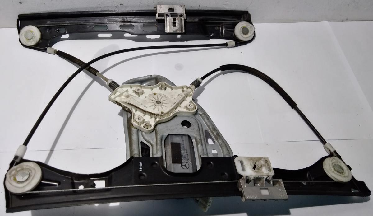 ALZAVETRO ANT SX MERCEDES CLASSE C LH106284<br /><br /><br />