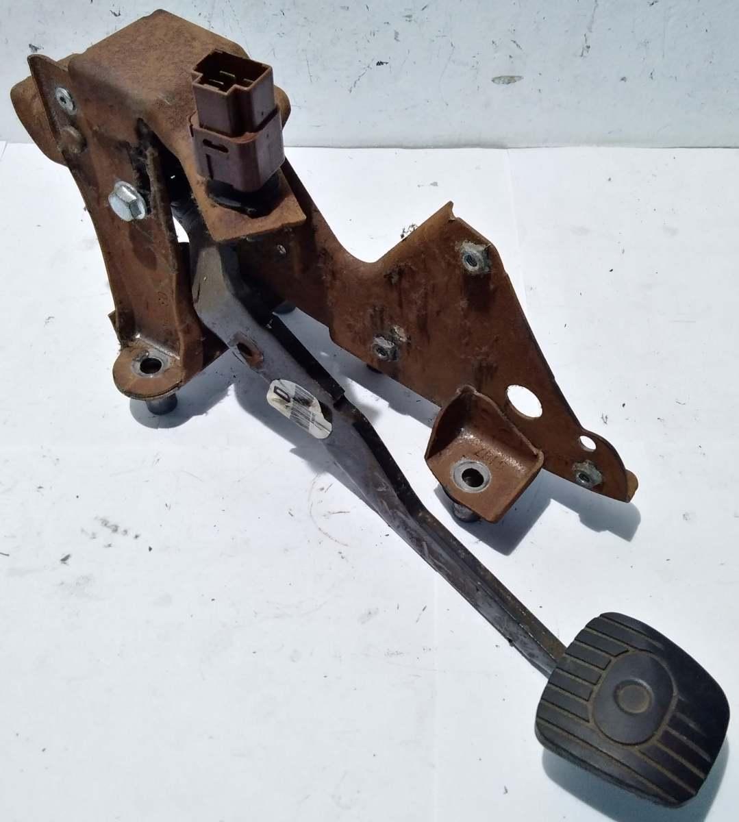 PEDALE FRENO NISSAN NOTE 1.5 DCI 465019U100<br />