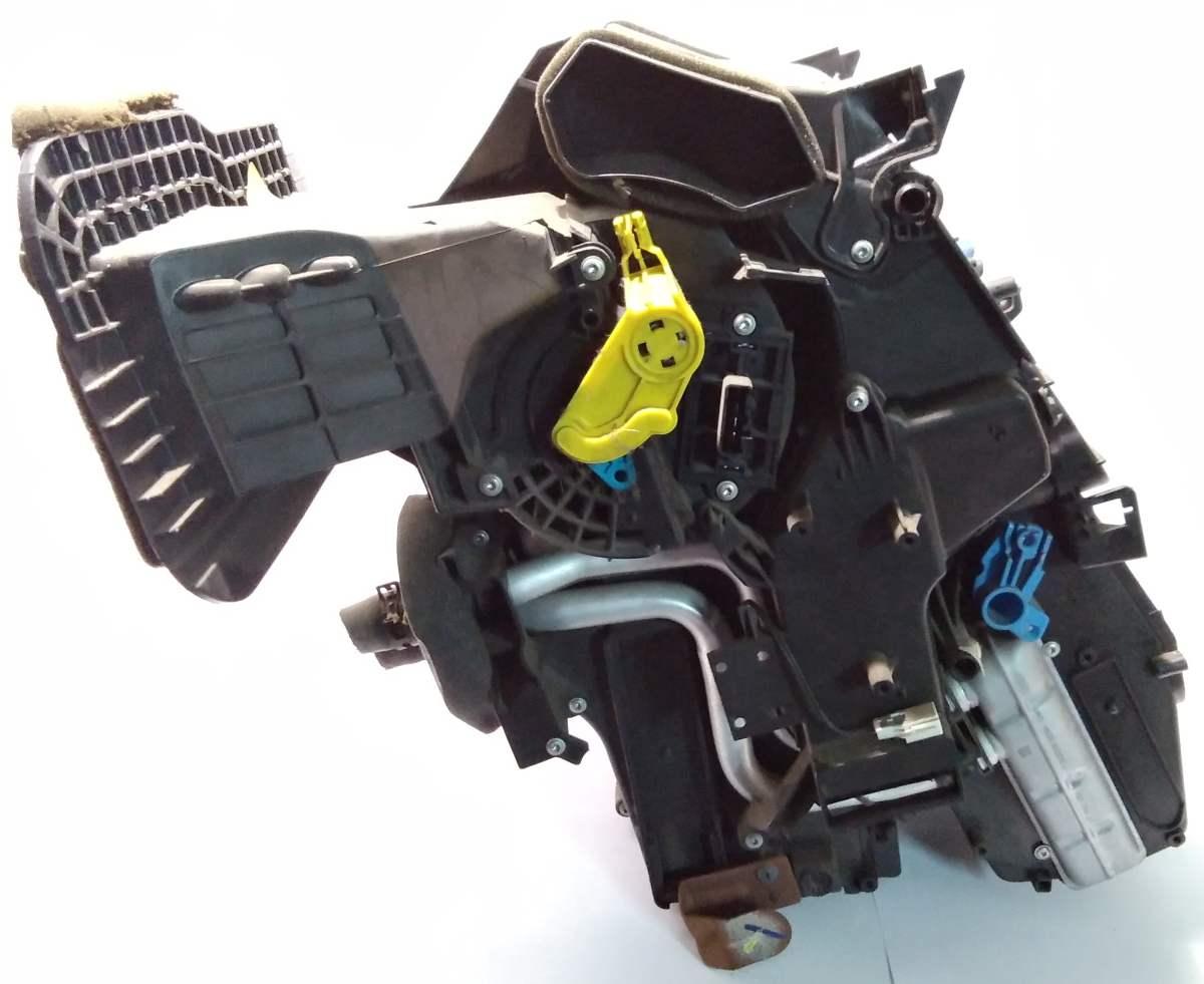 CONVOGLIATORE STUFA NISSAN NOTE 2006/13 272109U005<br />