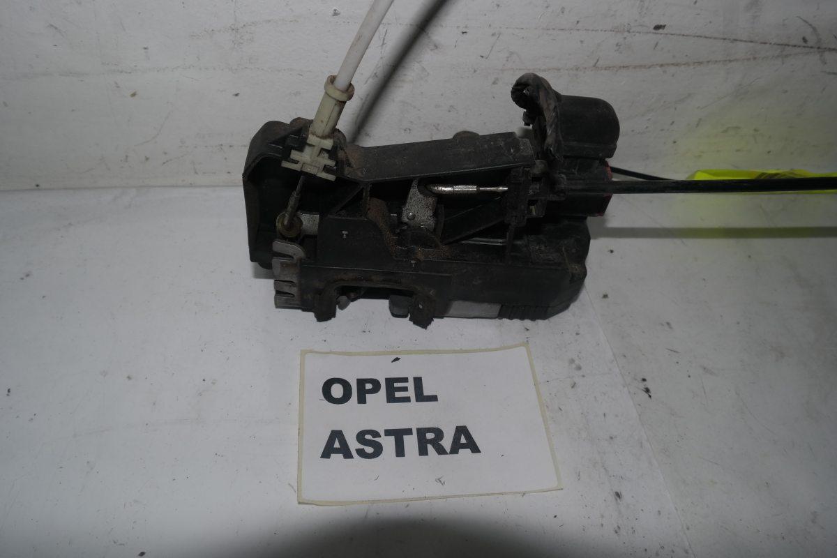 Opel astra chiusura porta anteriore dx
