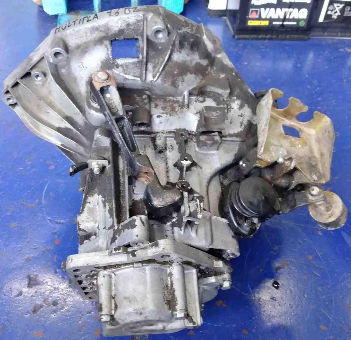 SCATOLA CAMBIO  FIAT MULTIPLA 1.6 BZ 55201231<br /><br />