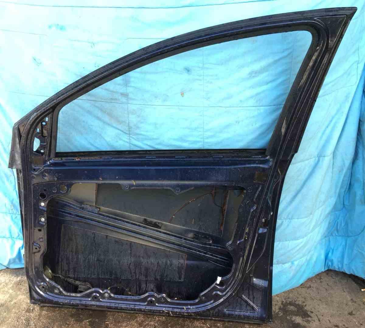 PORTIERA ANT SX FIAT CROMA 2005/10 51729673<br />