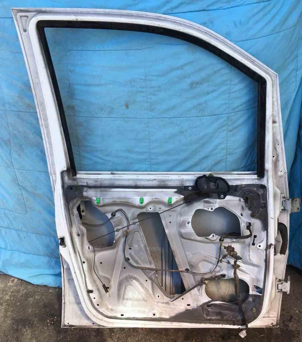 PORTIERA ANT SX FIAT SCUDO 2006 9464570888<br /><br /><br />