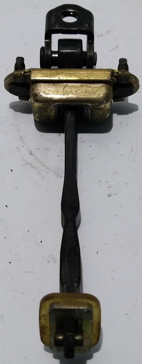 TIRANTE PORTIERA POST DX CITROEN C4 2007 1.6 HDI 9801672581<br />