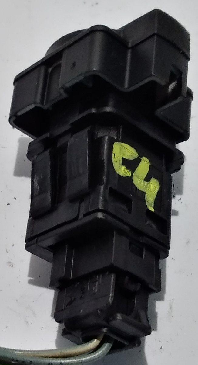 PULSANTE CHIUSURA PORTIERE CITROEN C4 1.6 HDI 2007 96476626XT<br />