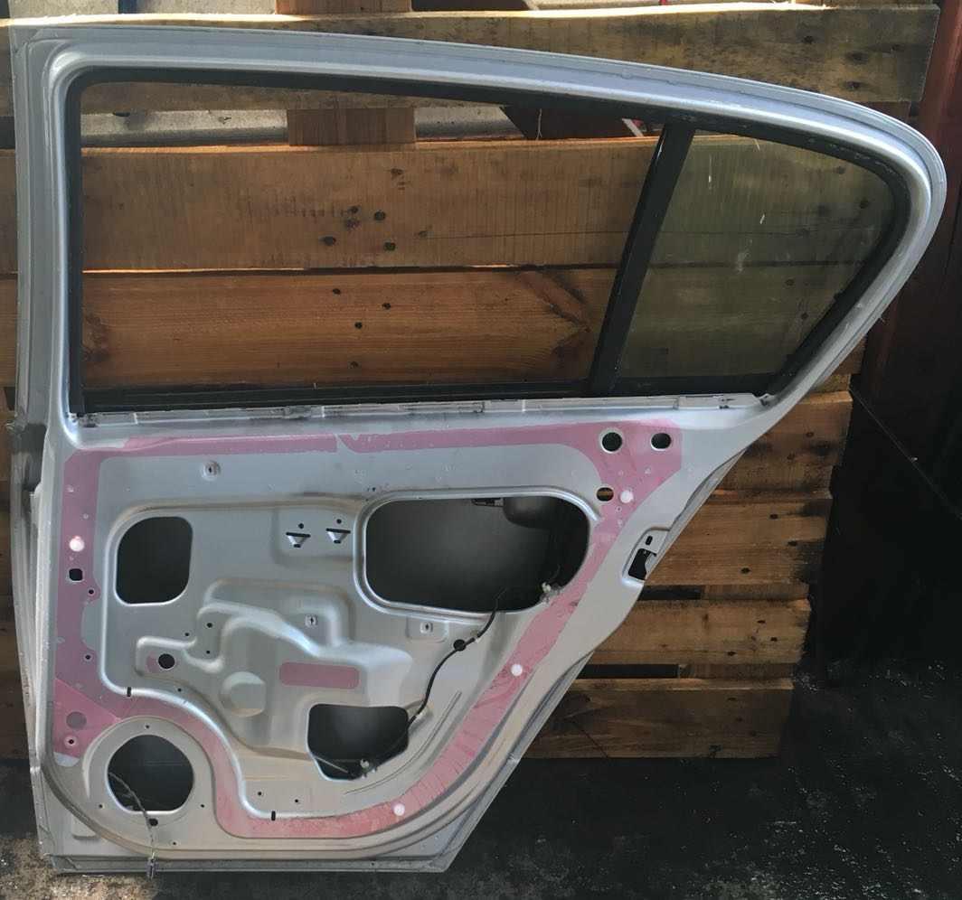 PORTIERA POST DX OPEL ASTRA H 2005 94710107<br />