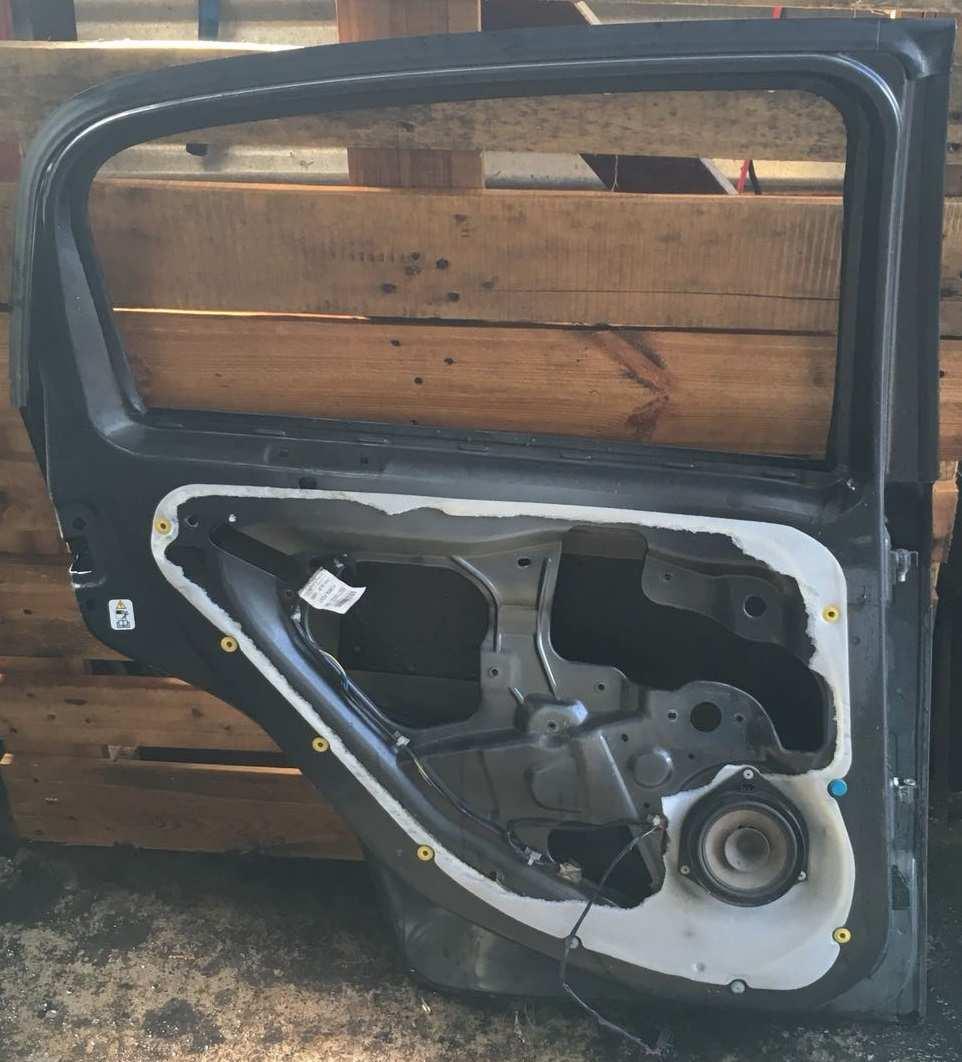 PORTIERA POST SX GRANDE PUNTO 2005/10 51888070<br />