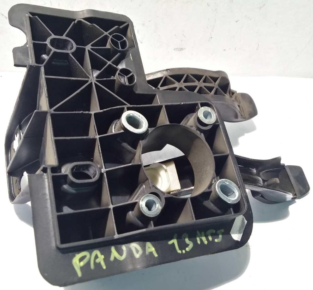 PEDALIERA FIAT PANDA 1.3 MJT 2005 71732960<br /><br /><br />