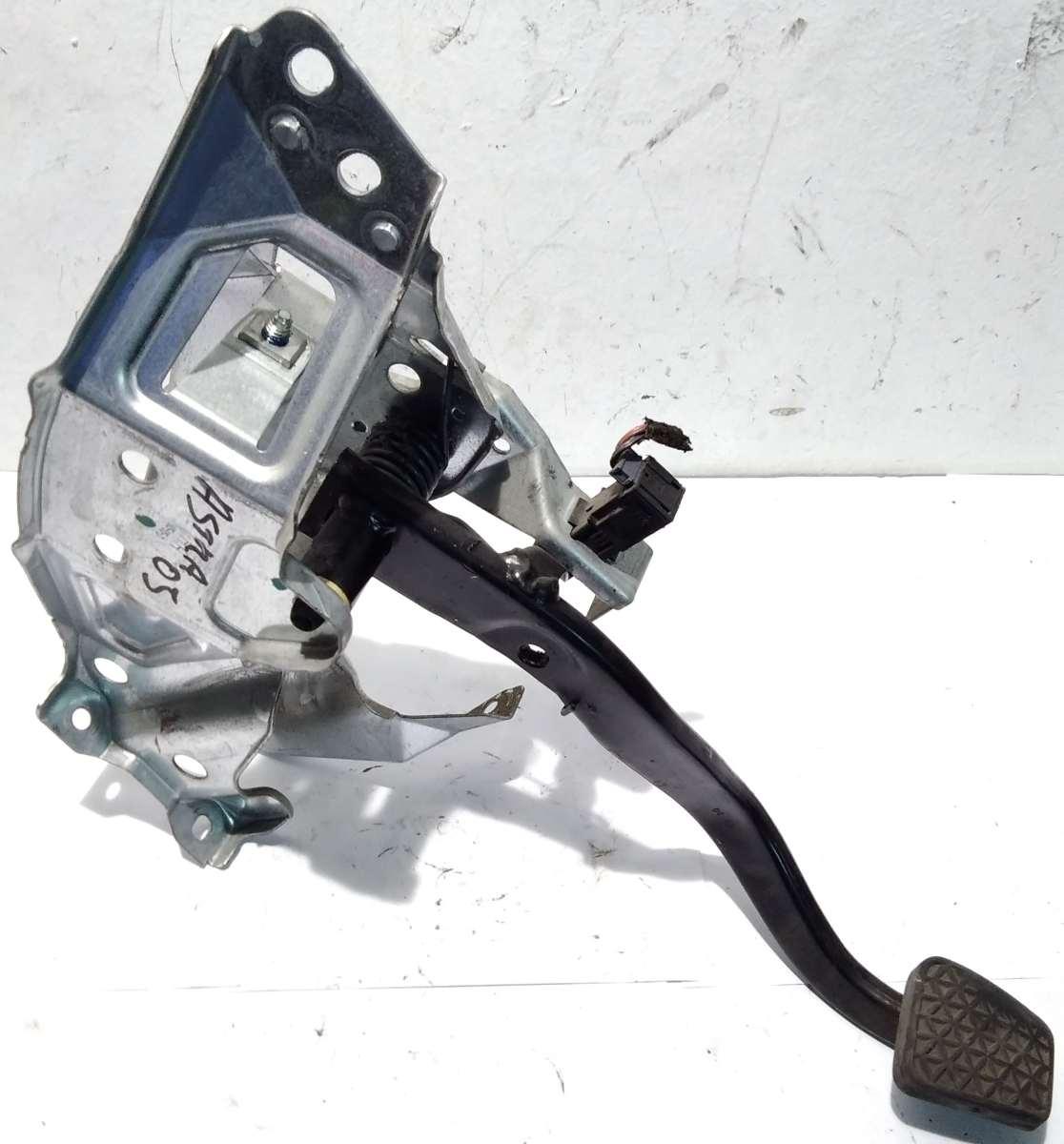 PEDALE FRENO OPEL ASTRA 2005  1.4 BZ 13173780<br /><br /><br />