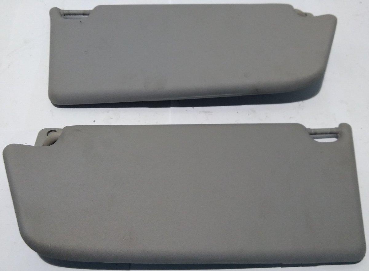 ALETTE PARASOLE OPEL ASTRA H 1.4 BZ  2005 13113042<br /><br /><br />