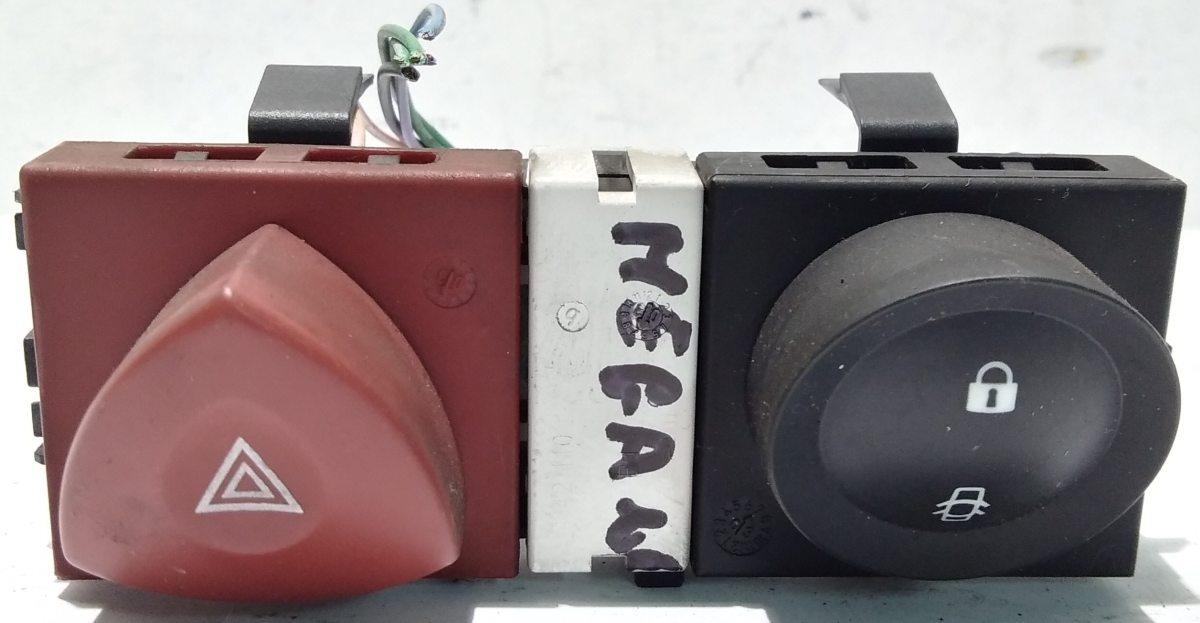 PULSANTE LUCI DI EMERGENZA RENAULT MEGANE 2005 1.9 CDI 8200095493<br />