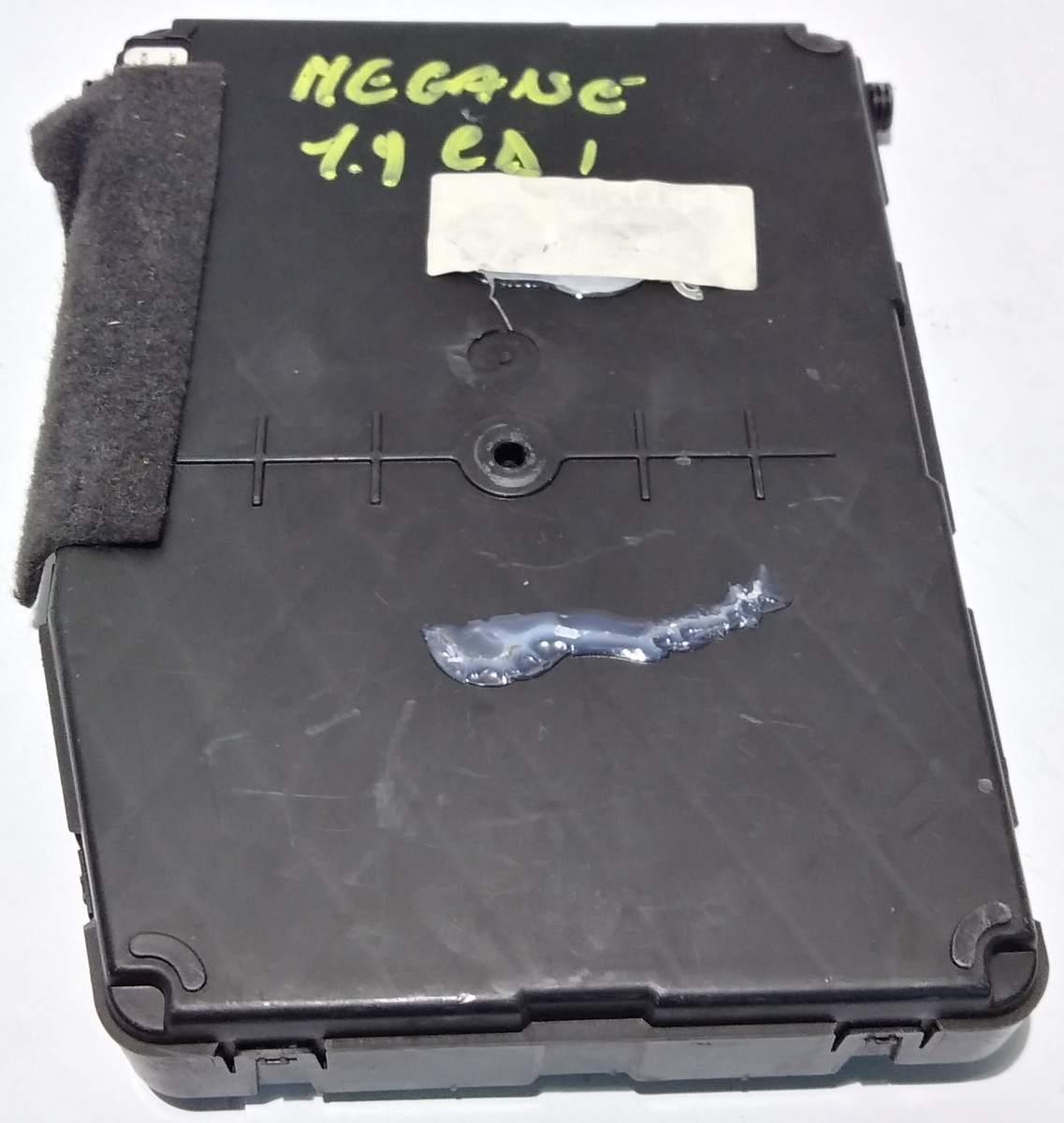 BODY COMPUTER RENAULT MEGANE 2005 1.9 CDI 8200306435<br />