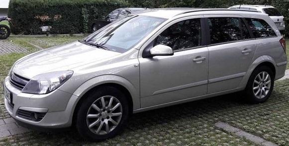 CAPPELLIERA OPEL ASTRA 2005 13129746<br /><br /><br />