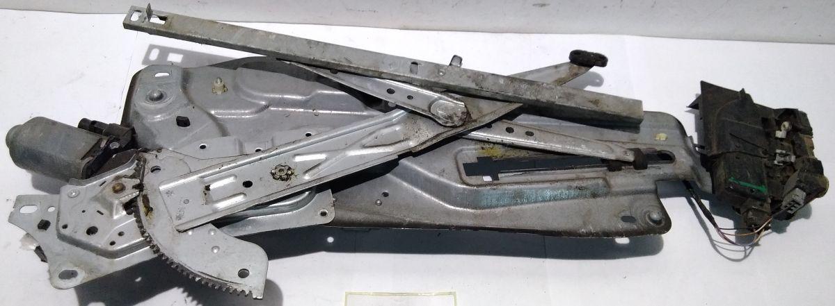 PANNELLO ALZAVETRO ANT DX RENAULT LAGUNA 1. SERIE 7701367640<br /><br /><br />