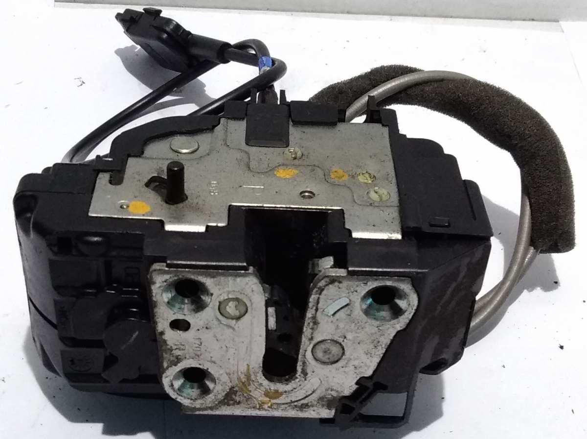 CHIUSURA PORTIERA POST DX NISSAN NOTE 2007 825009U10E<br /><br /><br />