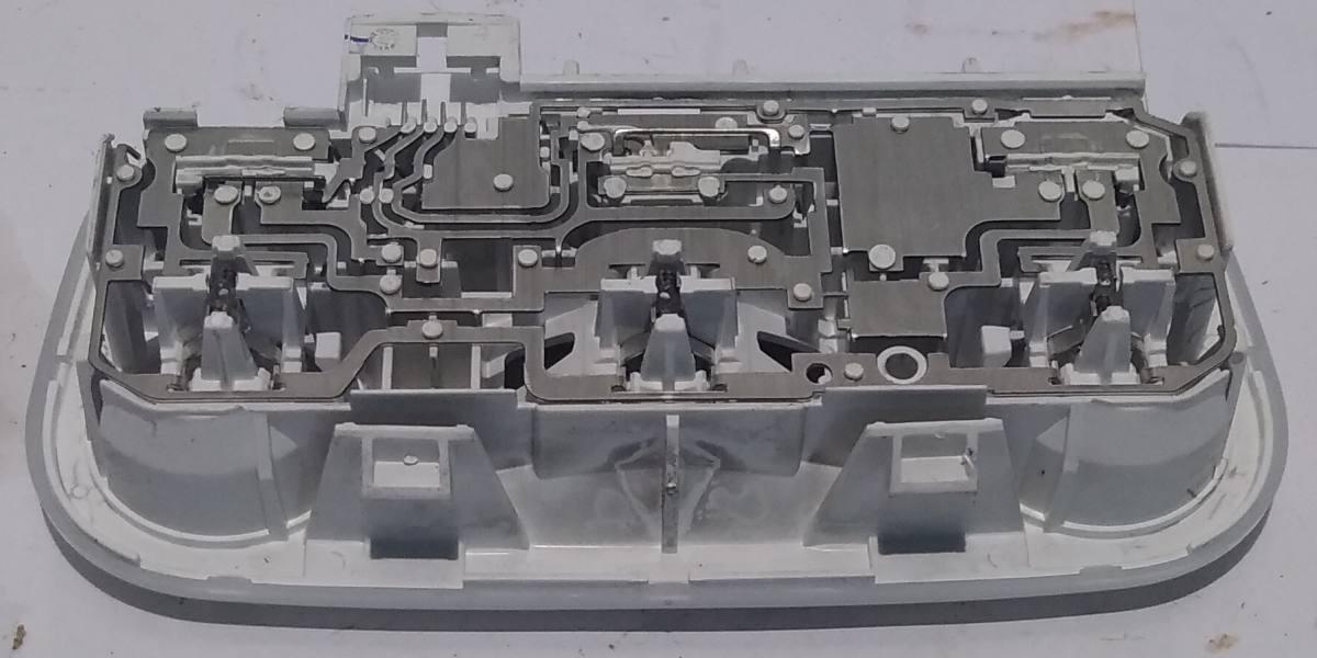 PLAFONIERA INTERNA RENAULT MEGANE 2012 1.5 DCI 264300008R<br />