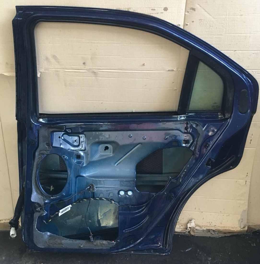 PORTIERA POST DX FORD MONDEO 2001 1446441<br /><br /><br />