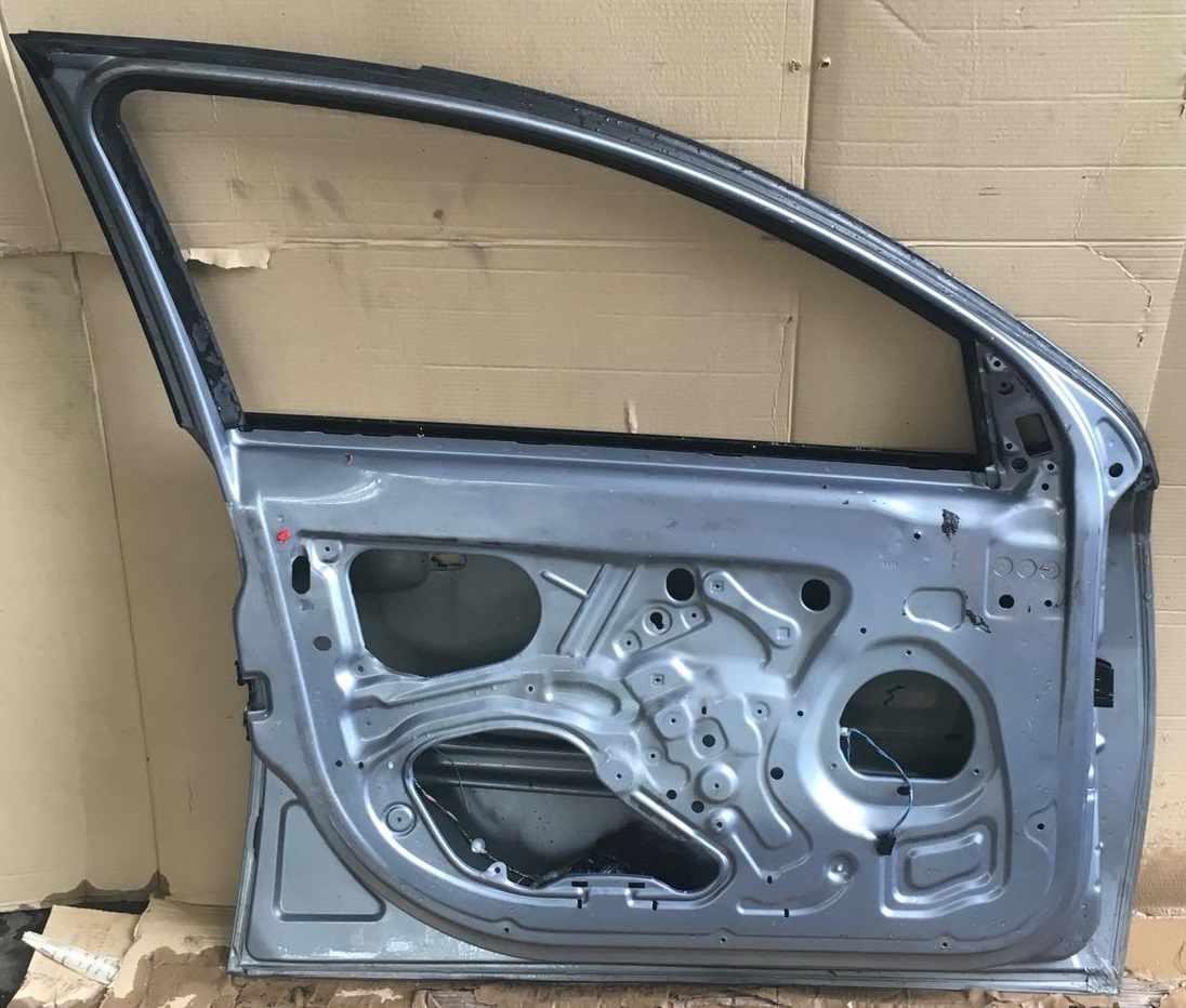 PORTIERA ANT SX OPEL VECTRA 2003 93186030<br /><br /><br />