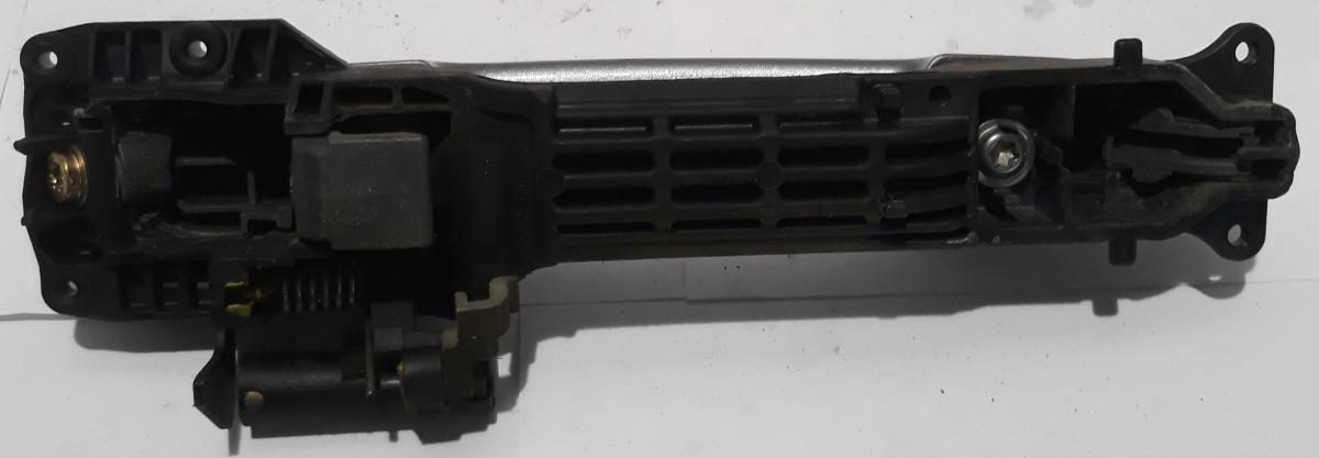 MANIGLIA PORTIERA ANT DX SUZUKI SWIFT 2006 8281263J00ZCD<br /><br /><br />