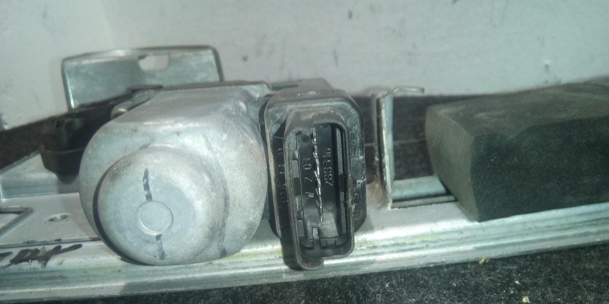 ALZAVETRO  POST SX RENAULT MEGANE 2005 8200028074-<br /><br /><br />