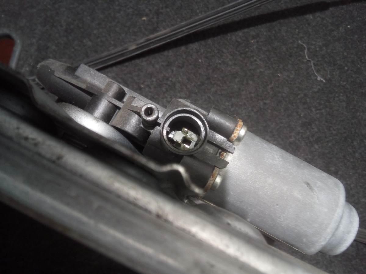 ALZAVETRO ELETTRICO  ANT DX RENAULT CLIO 2009 8200291628<br /><br /><br />