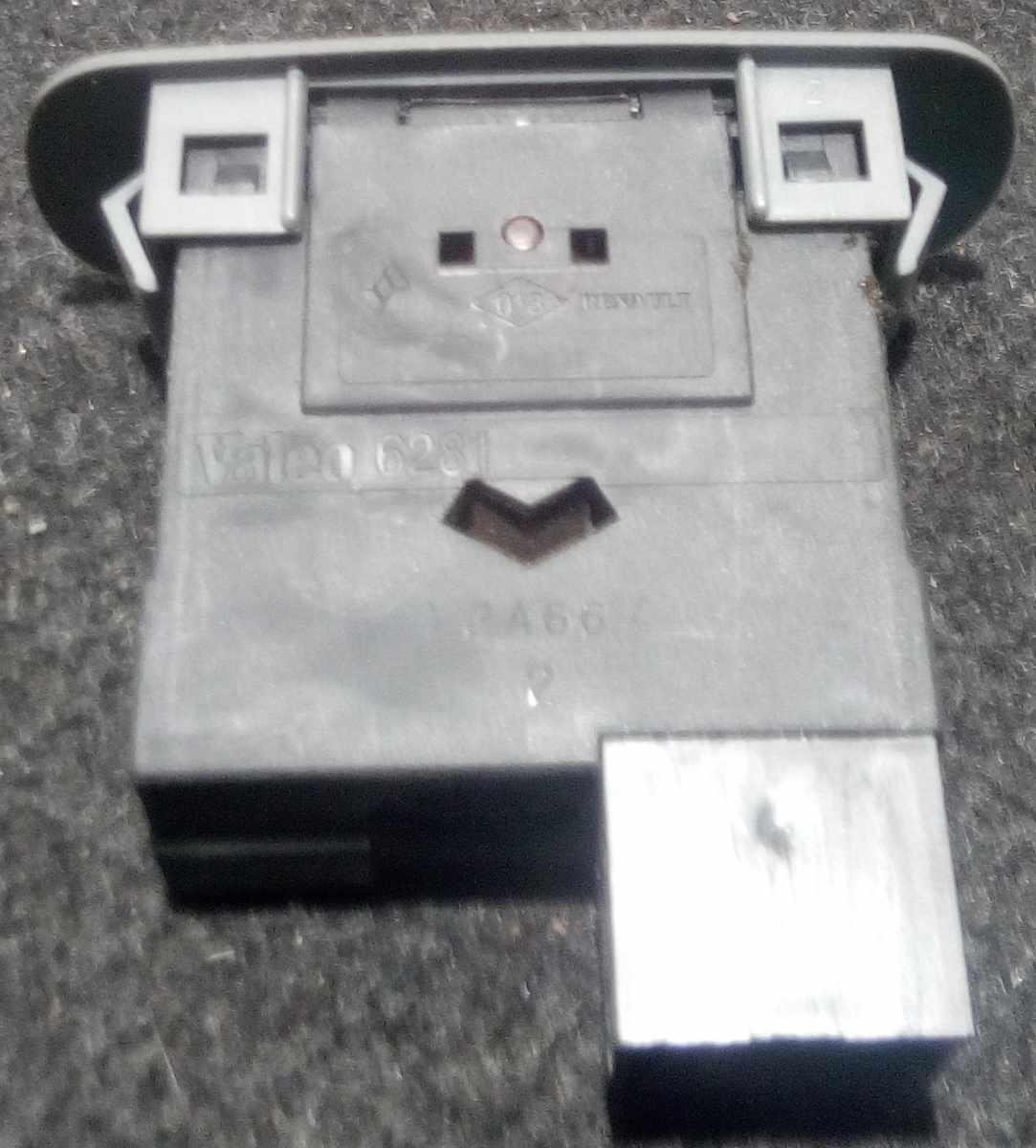 COMANDO REGOLAZIONE FARI RENAULT TWINGO 2000 8200191961<br /><br /><br />