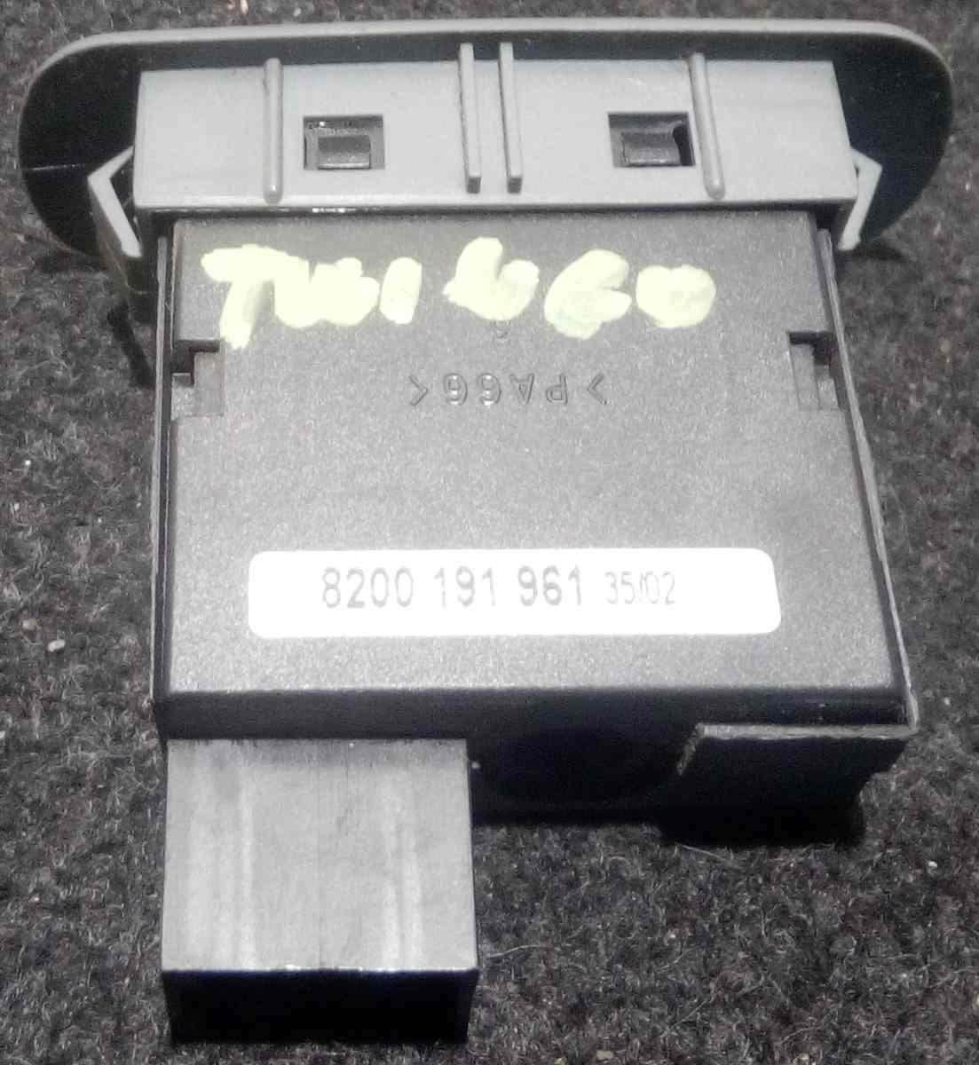 COMANDO REGOLAZIONE FARI RENAULT TWINGO 2000 8200191961<br /><br /><br />