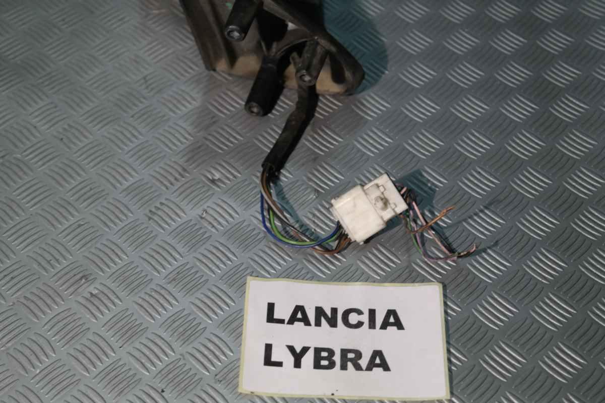Lancia lybra specchietto esterno sx elettrico originale