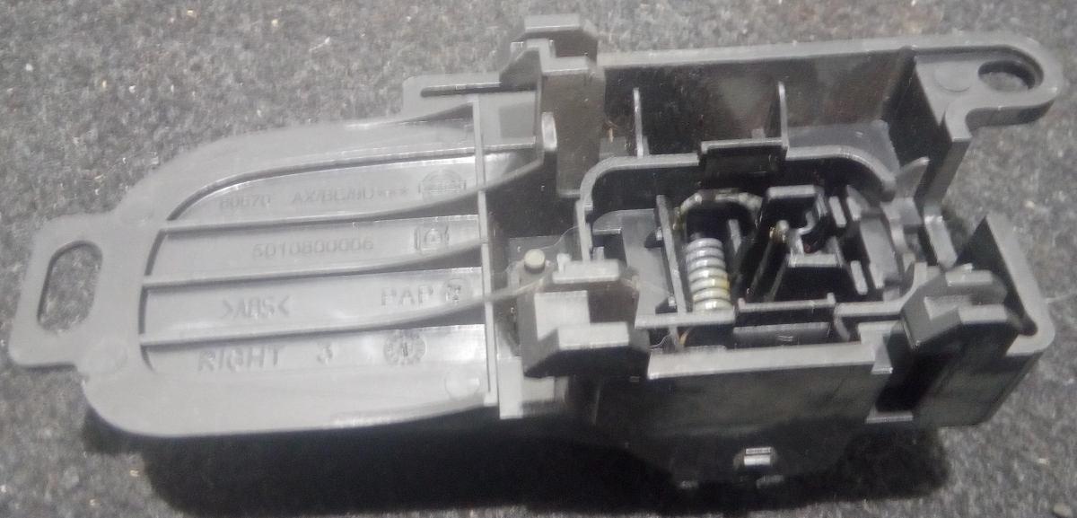 MANIGLIA INTERNA ANT  DX NISSAN NOTE 2006 80670AX603<br /><br />