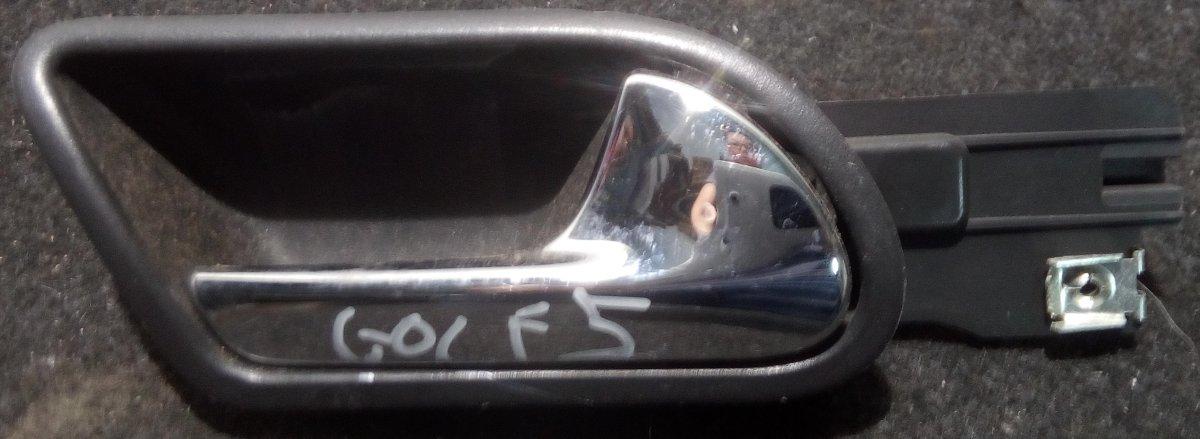 MANIGLIA INTERNA ANT DX VOLKSWAGEN GOLG 5 1K1837114 <br /><br /><br /><br />