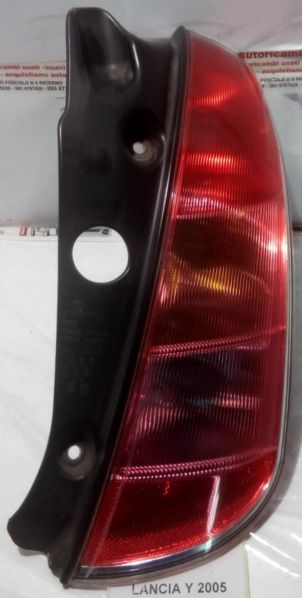 FANALE DX LANCIA Y 2005 51786657<br /><br /><br /><br />