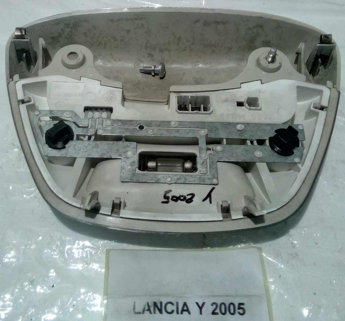 PLAFONIERA ABITACOLO LANCIA Y 2005 1.3 MJT 46791389<br /><br />