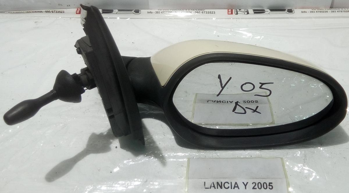 SPECCHIETTO DX LANCIA Y 2005 1.3 MJT 735345130<br /><br /><br />