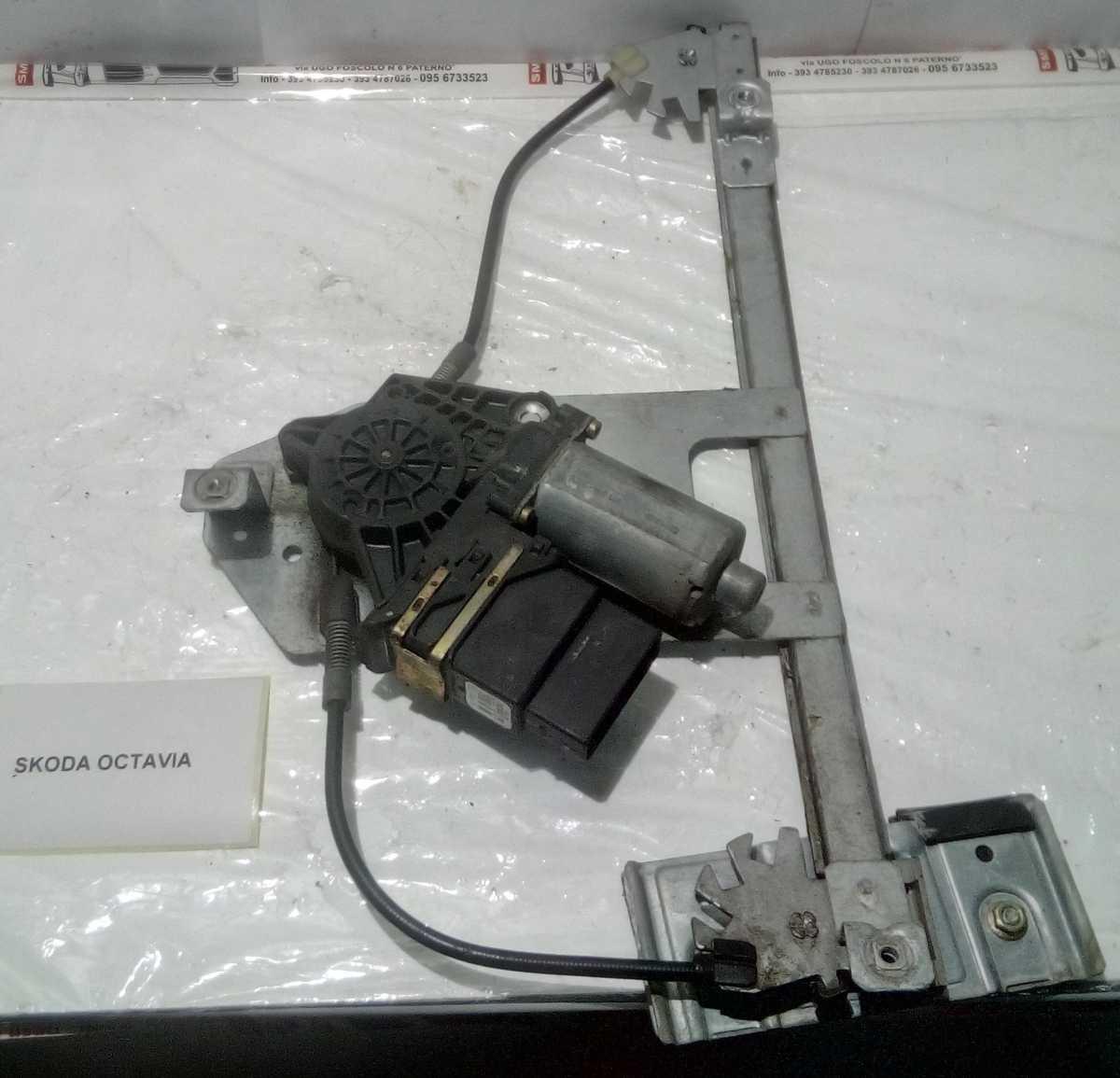 ALZAVETRO ELETTRICO POST DX SKODA OCTAVIA 1U0839462B<br /><br />