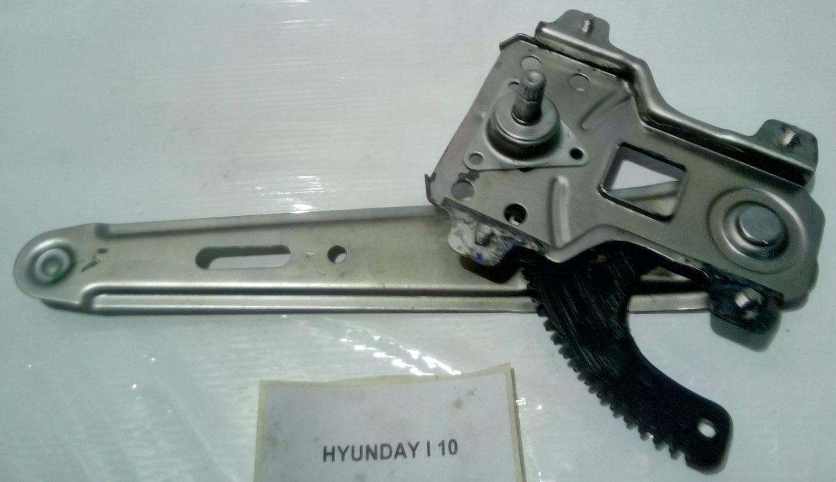 ALZACRISTALLO MANUALE POST DX HYUNDAI I10 2010 834040X010<br /><br /><br />
