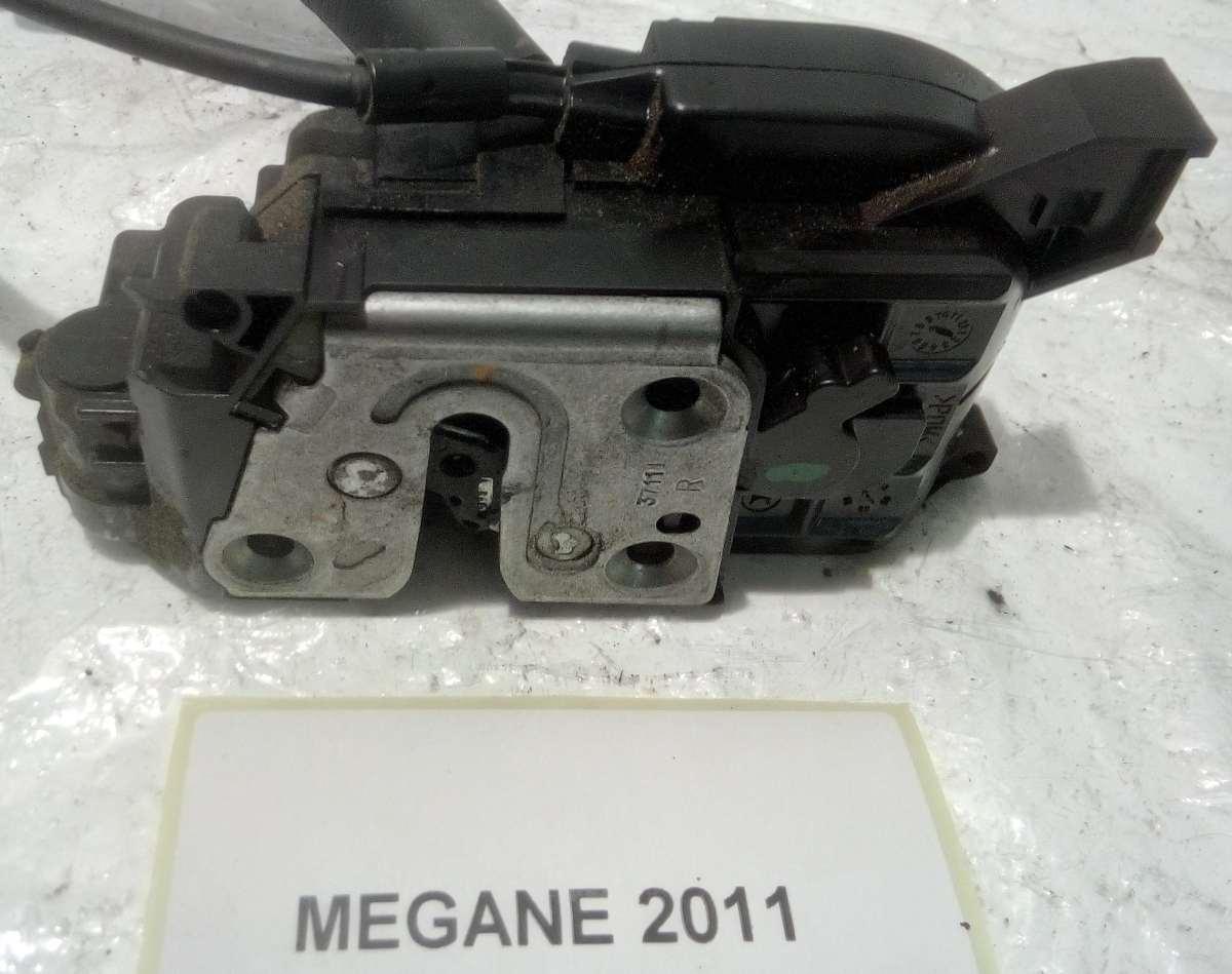 CHIUSURA PORTIERA ANT DX RENAULT MEGANE 3P 2012 805020003R<br /><br />