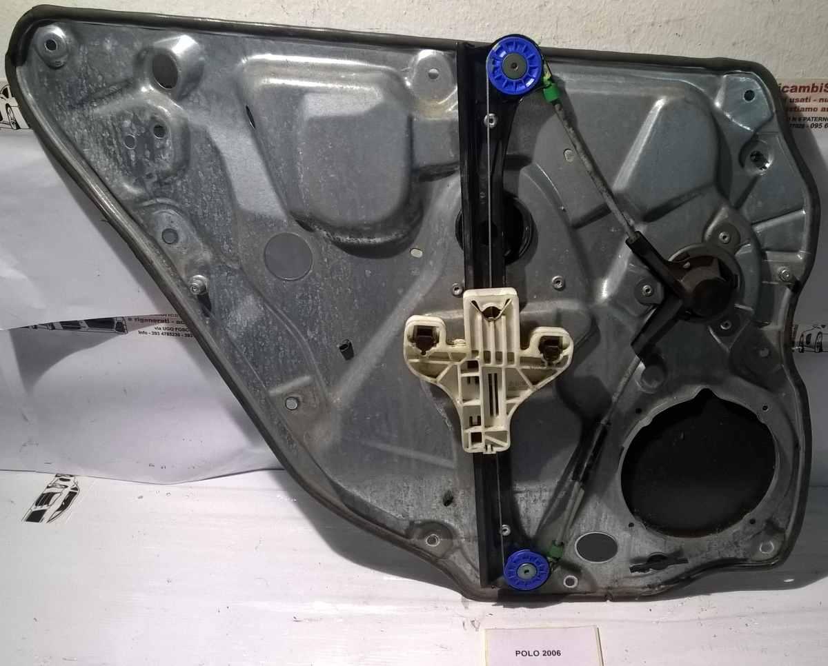 PANNELLO ALZAVETRO POST DX VOLKSWAGEN POLO 2006 6Q4839462D<br />