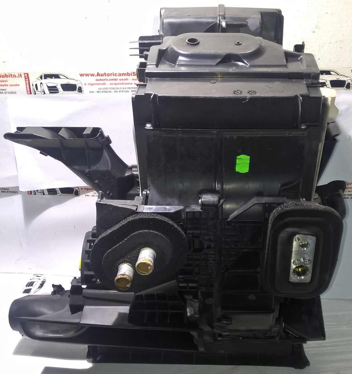 CONVOGLIATORE STUFA RENAULT CLIO 2009 8200784933<br /><br /><br />