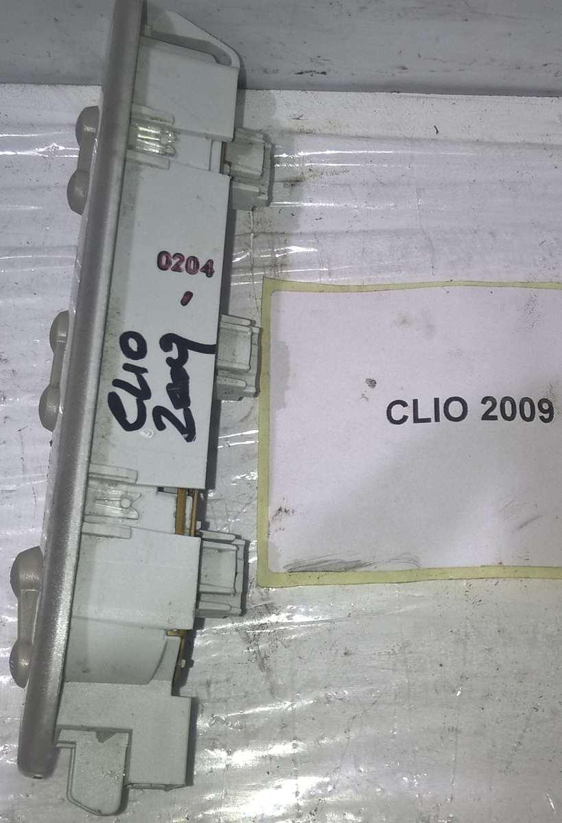 8200073231 PLAFONIERA INTERNA  RENAULT CLIO 2010 1500DCI<br />